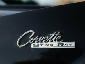 Image 23/50 de Chevrolet Corvette Convertible (1990)