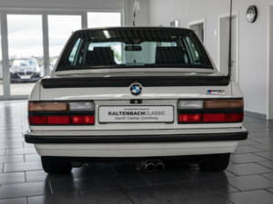 Image 4/23 de BMW M5 (1987)