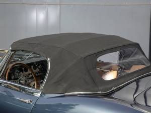 Imagen 10/36 de Jaguar E-Type 3.8 Flat Floor (1962)