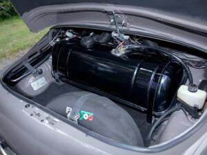 Image 24/33 of FIAT 500 L (1972)