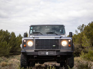 Image 43/50 of Land Rover Defender 90 TD4 (2007)