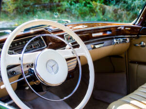 Bild 7/19 von Mercedes-Benz 220 SE Cabriolet (1960)