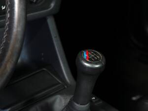 Image 39/65 of BMW M3 (1986)