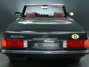 Afbeelding 5/30 van Mercedes-Benz 300 SL (1985)