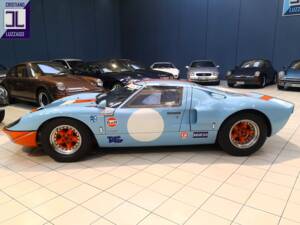 Image 5/50 of Ford GT40 (1966)