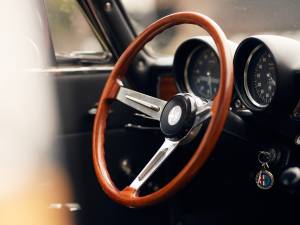 Bild 24/50 von Alfa Romeo 1750 GT Veloce (1969)