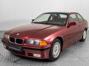 Imagen 17/40 de BMW 325i (1993)