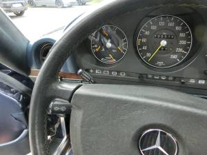 Image 15/19 de Mercedes-Benz 500 SL (1988)