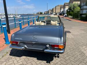 Imagen 5/39 de Mercedes-Benz 280 SL (1971)