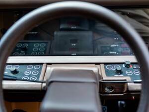 Immagine 29/38 di Aston Martin Lagonda (1981)