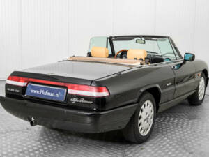 Bild 27/50 von Alfa Romeo 2.0 Spider (1991)