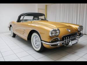Image 83/100 of Chevrolet Corvette (1958)