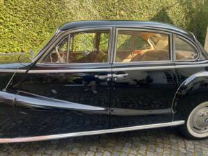 Bild 14/18 von BMW 502 - 3.2 Litre Super (1959)