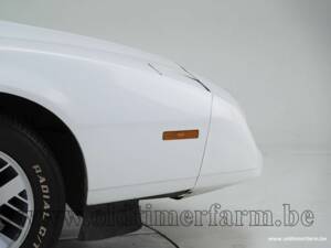 Image 11/15 of Pontiac Firebird TransAm (1990)