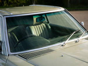 Image 40/43 of Mercedes-Benz 280 SL (1982)