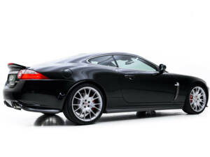 Image 9/37 of Jaguar XKR (2008)