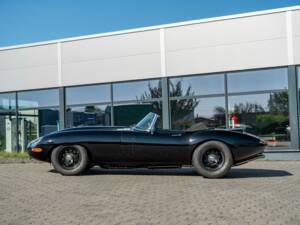 Image 4/32 de Jaguar Type E 3.8 (1961)