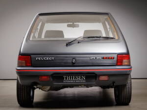Imagen 7/28 de Peugeot 205 GTi 1.9 (1991)
