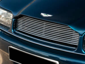 Image 18/50 of Aston Martin Virage Volante (1993)