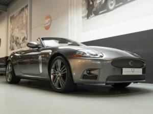 Image 2/46 of Jaguar XKR (2008)