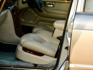 Image 26/50 of Rolls-Royce Silver Seraph (1998)