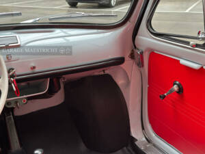 Image 25/102 of FIAT 500 D (1963)