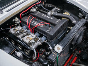 Image 3/34 de Lotus Elan SE (1967)