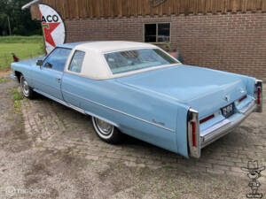 Imagen 18/24 de Cadillac Coupe DeVille (1975)