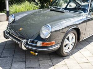 Image 57/59 of Porsche 911 2.0 (1967)