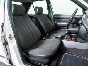 Bild 16/50 von Mercedes-Benz 190 D (1986)