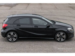 Image 6/32 of Mercedes-Benz A 180 (2014)