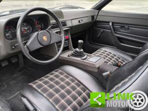 Image 3/10 of Porsche 924 (1977)