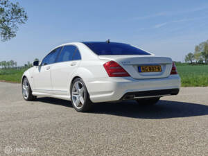 Bild 10/50 von Mercedes-Benz S 500 (2012)