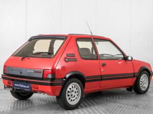 Image 2/50 of Peugeot 205 GTi 1.6 (1986)