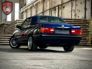 Imagen 11/86 de BMW 318i (1994)