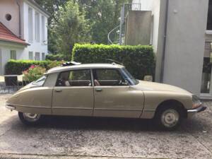 Image 5/82 de Citroën DS 20 (1974)