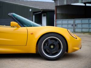 Image 23/46 of Lotus Elise 111S (1998)