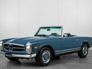 Image 1/50 of Mercedes-Benz 280 SL (1969)