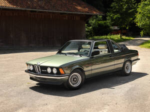 Immagine 1/63 di BMW 323i Baur TC (1979)