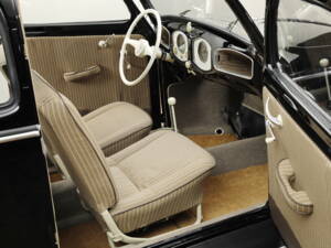 Bild 15/19 von Volkswagen Käfer 1100 Standard (Brezel) (1952)