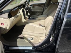 Bild 48/50 von Jaguar XJ 3.0 (2009)