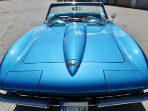 Image 6/24 of Chevrolet Corvette Sting Ray Convertible (1965)