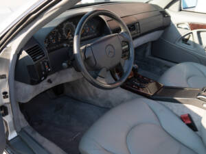 Bild 8/75 von Mercedes-Benz SL 500 (1997)