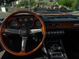 Image 23/28 of FIAT Dino 2400 Coupe (1972)