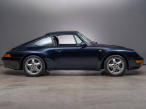 Bild 6/24 von Porsche 911 Carrera (1993)