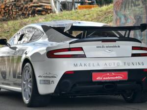 Bild 18/21 von Aston Martin V12 Vantage (2012)