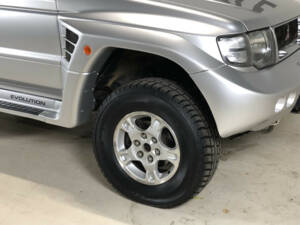 Image 10/24 of Mitsubishi Pajero 3500 V6 (1998)