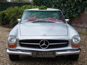 Image 28/50 of Mercedes-Benz 280 SL (1969)