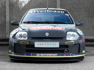 Bild 8/21 von Renault Clio II V6 (2002)