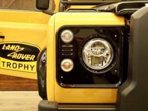 Immagine 29/30 di Land Rover Defender Works V8 Trophy (2015)